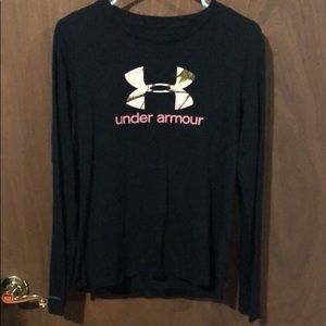 M UA Long sleeve T-shirt